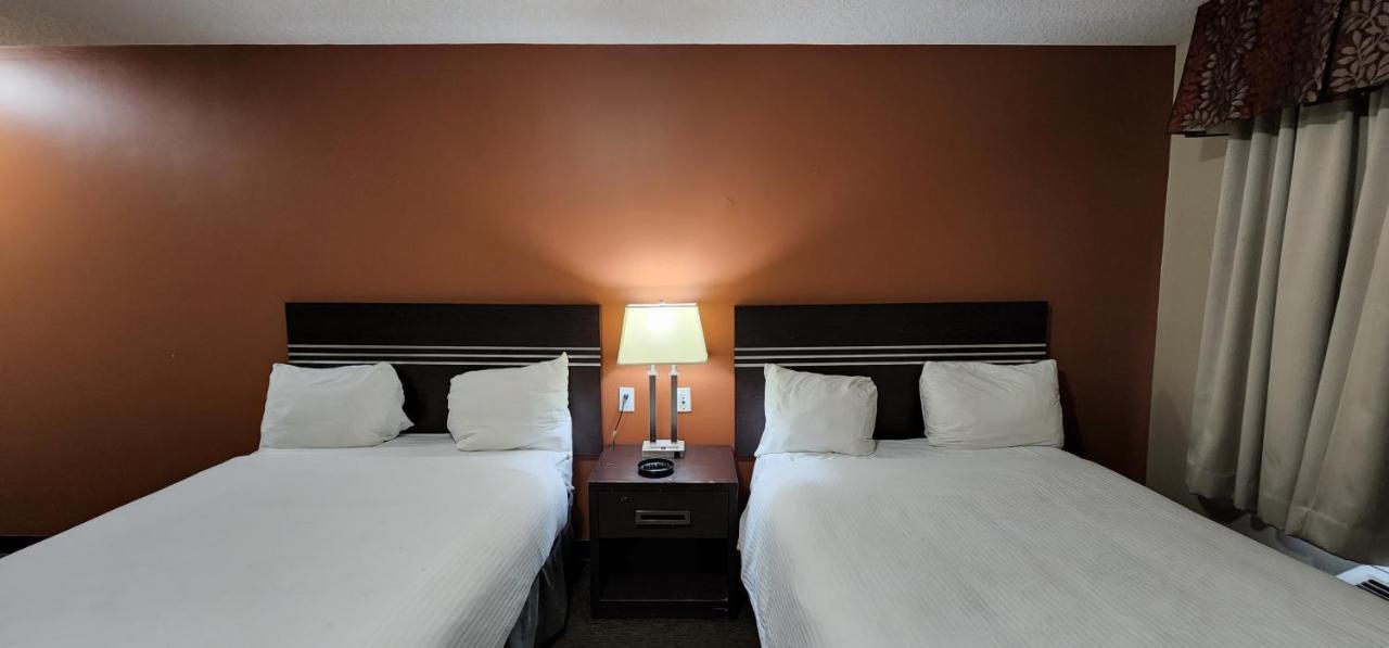 Royal Lodge Едмънтън Екстериор снимка