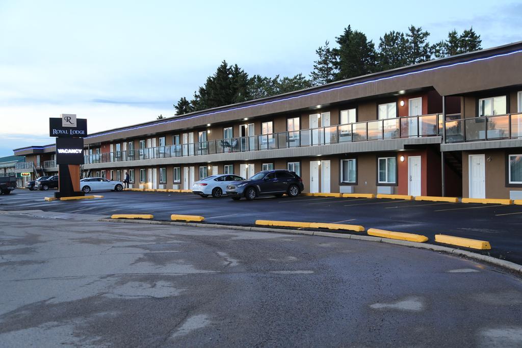 Royal Lodge Едмънтън Екстериор снимка