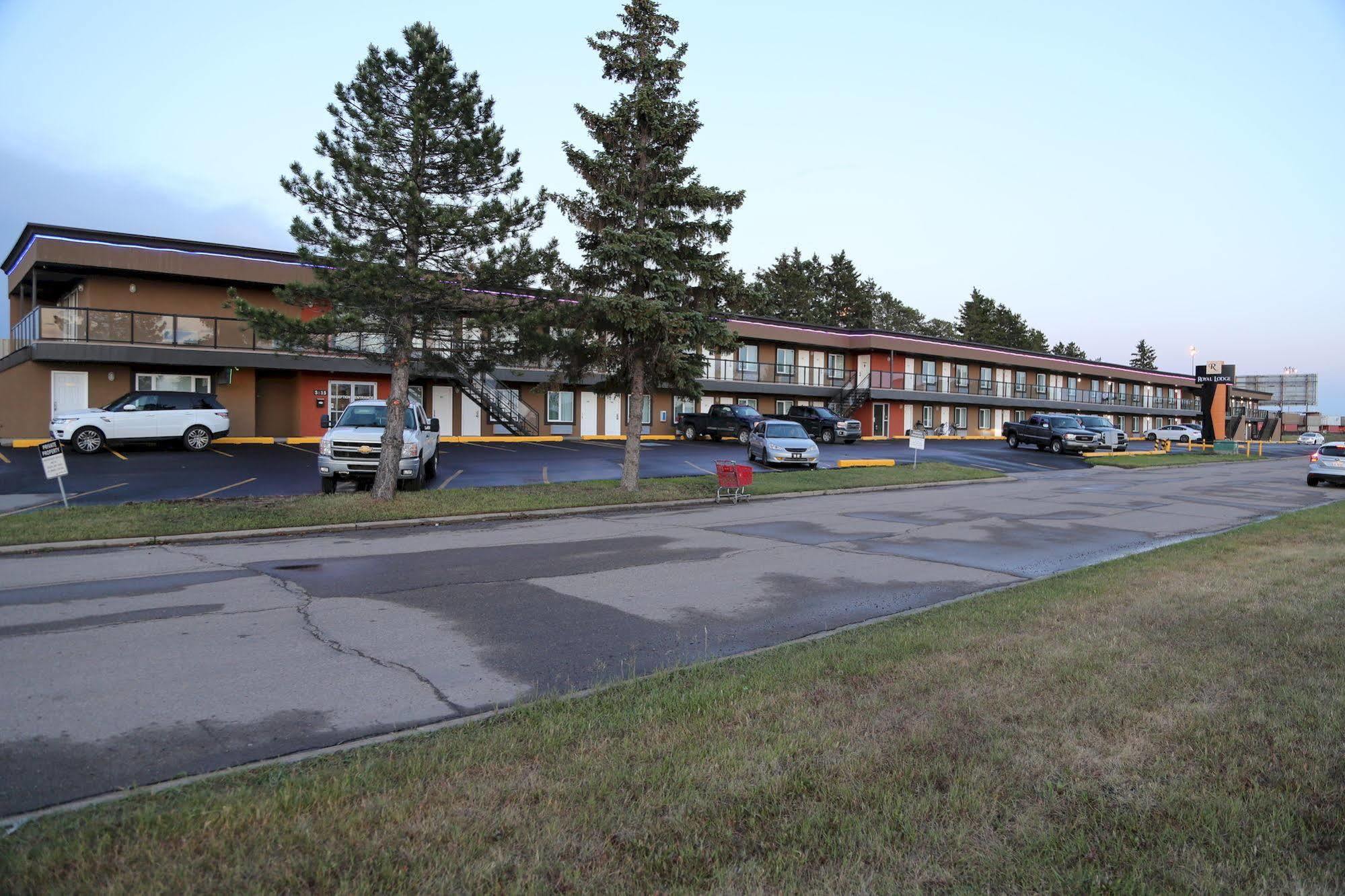 Royal Lodge Едмънтън Екстериор снимка