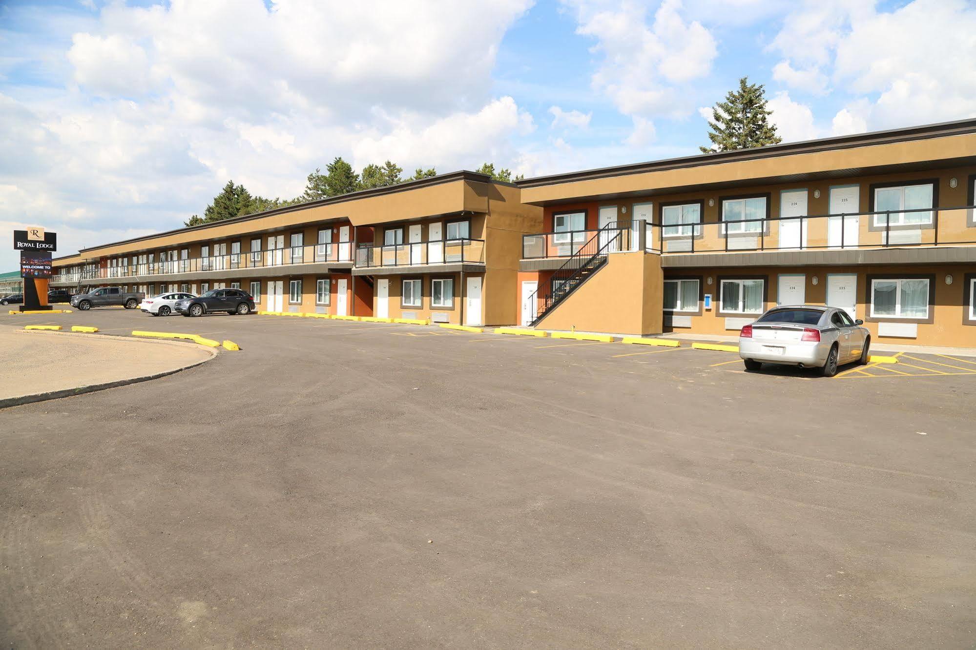 Royal Lodge Едмънтън Екстериор снимка
